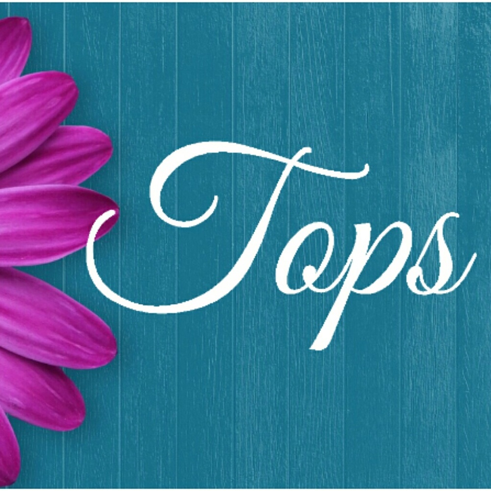 Tops - T-shirts, Blouses & Sweaters